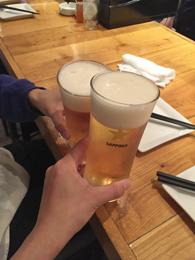 ビールで乾杯。