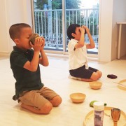 SENSお茶を飲む